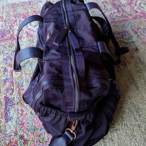 Lululemon yoga/gym/travel duffel bag - Eggplant